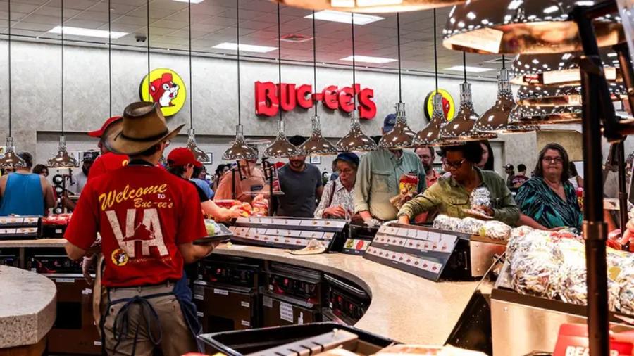 World Cup Fans Fall in Love with American Culture and Comfort Food World Cup Fans Fall in Love with American Culture and Comfort Food